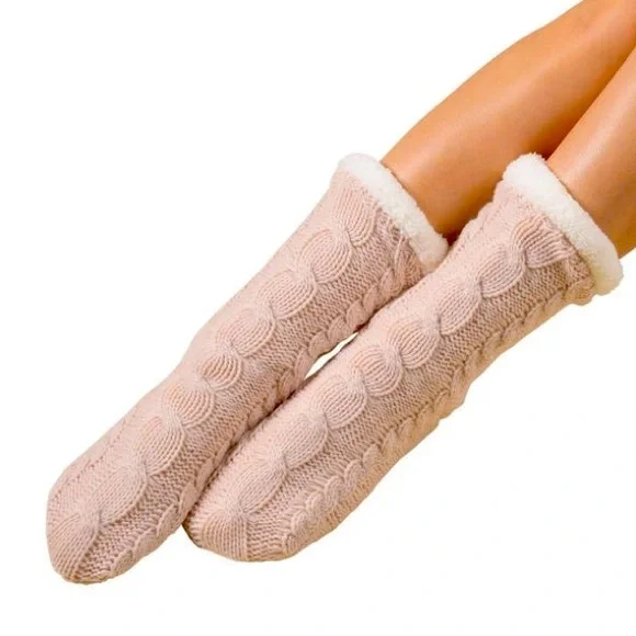 Jane and Bleecker Accessories Jane Bleecker Cable Knit Sherpa